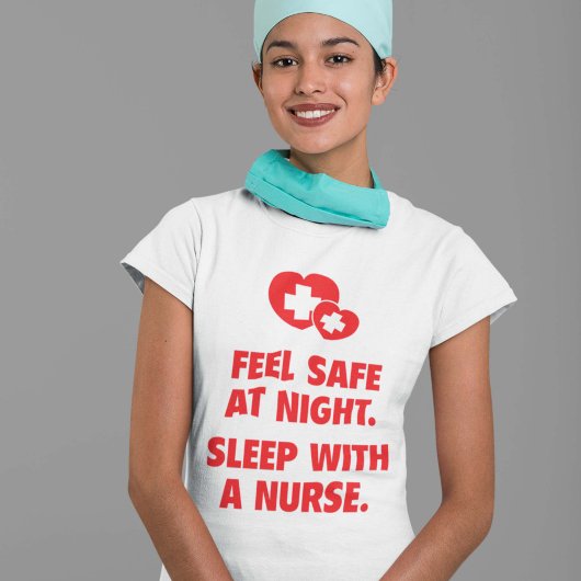 夜感じは無事。ナースで寝る。 Tシャツ