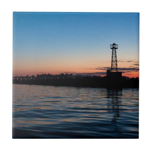 夜明けにモンテビデオ、ウルグアイの眺め タイル (正面)