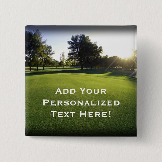 夜明けに緑のゴルフコース 缶バッジ (正面)