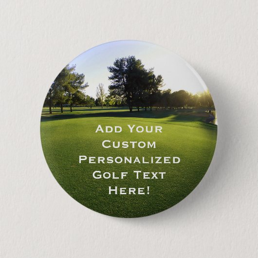 夜明けに緑のゴルフコース 缶バッジ (正面)
