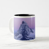 夜明けのマッターホルン、ツェルマット、スイスアルプス。 ツートーンマグカップ (正面左)