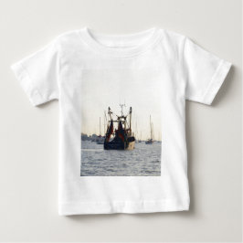 夜明けの漁船の平和と豊かさ ベビーTシャツ