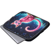 夜星空の谷の可愛いファンタジーピンクの動物 ラップトップスリーブ (正面下部)