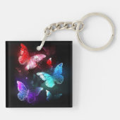 夜白熱［赤熱］光を放つの蝶3匹 キーホルダー (裏面)
