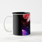 夜白熱［赤熱］光を放つの蝶3匹 ツートーンマグカップ (左)