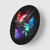 夜白熱［赤熱］光を放つの蝶3匹 ラウンド壁時計 (傾斜)