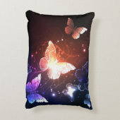 夜白熱［赤熱］光を放つ蝶 アクセントクッション (裏面(縦))