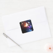 夜白熱［赤熱］光を放つ蝶 スクエアシール (封筒)