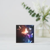 夜白熱［赤熱］光を放つ蝶 スクエア名刺 (スタンド正面)