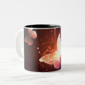 夜白熱［赤熱］光を放つ蝶 ツートーンマグカップ (正面左)