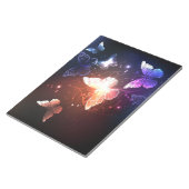 夜白熱［赤熱］光を放つ蝶 ノートパッド (アングル)