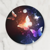 夜白熱［赤熱］光を放つ蝶 フェイバータグ (裏面)