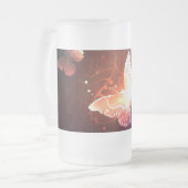 夜白熱［赤熱］光を放つ蝶 フロストグラスビールジョッキ (正面左)