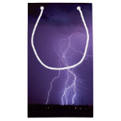 夜砂漠の雷雨の紫色の稲妻 スモールペーパーバッグ (裏面)