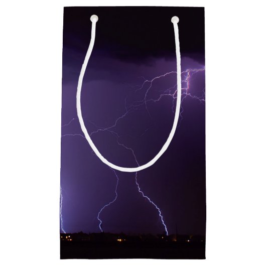 夜砂漠の雷雨の紫色の稲妻 スモールペーパーバッグ (正面)