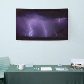 夜砂漠の雷雨の紫色の稲妻 横断幕 (トレードショー)