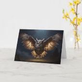 夜空を大きく羽ばたく雄大なフクロウ カード (黄色い花)