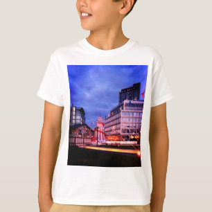夜間は静か Tシャツ