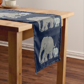 夜青のベビーを持つかわいい灰色象 ショートテーブルランナー (インサイチュ)