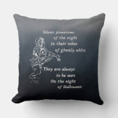 夜静かの幻影 – ヴィンテージハロウィーン クッション (正面)