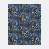 夜鳥の見張り フリースブランケット (正面)