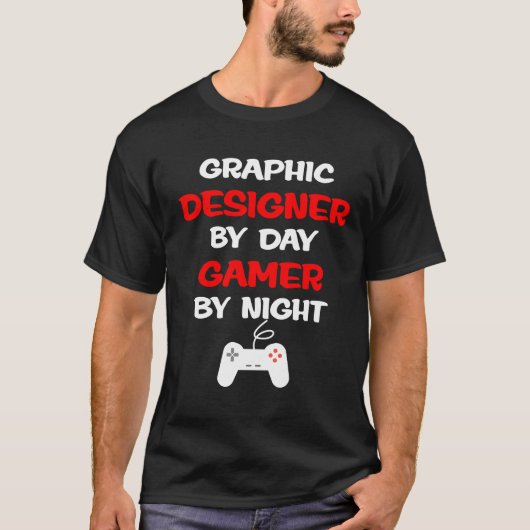 夜Tシャツによる日のゲーマーによるグラフィックデザイナー Tシャツ (正面)
