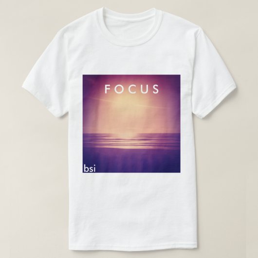 夢およびビーチ Tシャツ (デザイン正面)