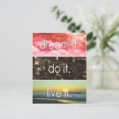 夢それを生きるやる気を起こさせる引用文 ポストカード (スタンド正面)