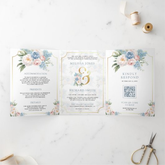 夢のようなソフトブルーピンクのフローラ結婚すべて 三つ折り招待状 (内部)