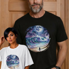 夢のような筆致の真夜中の青い月 海の潮 Tシャツ