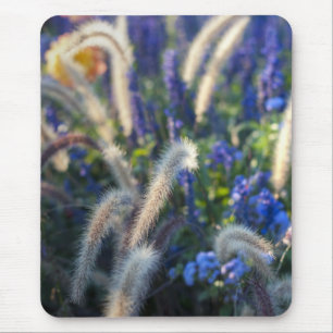夢のような草原の花々 マウスパッド