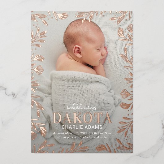 夢のような葉のフォイルモダンベビー誕生のお知らせ 箔シーズンカード (正面)