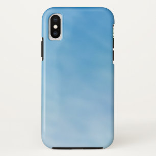 夢のような雲を持つ美しい柔らかい青空 iPhone XSケース