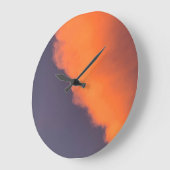 夢のような、幻想的な、不思議な色の雲 ラージ壁時計 (傾斜)
