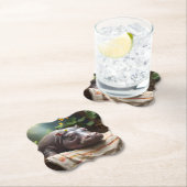 **「夢のバスケット：ベビーヒッポの居心地の良い昼寝」** ペーパーコースター (インサイチュ)