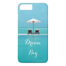 夢の大きく美しい青の空およびビーチパターン