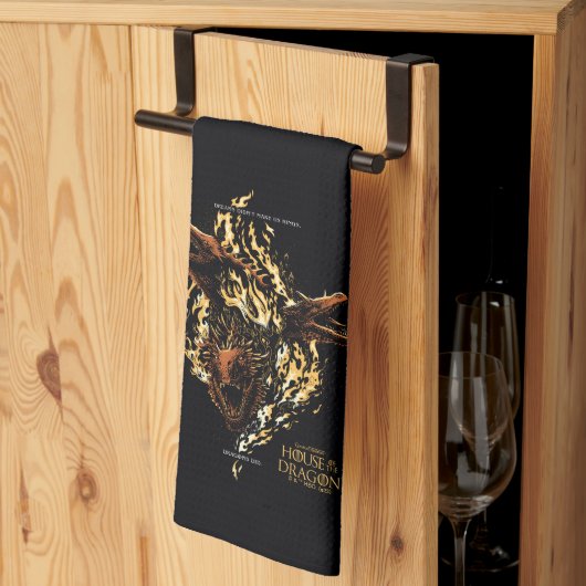 夢は私たちを王にしなかった。ドラゴンがやった。 キッチンタオル (三つ折り)