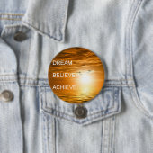 夢を信じ見るやる気を起こさせる引用文 缶バッジ (インサイチュ)