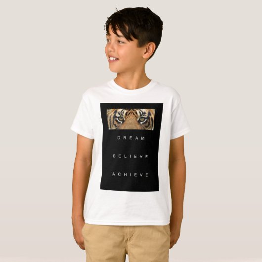 夢を信じ見るやる気を起こさせる引用文 Tシャツ (正面フル)