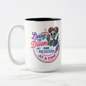 夢を生きてる… ツートーンマグカップ (左)