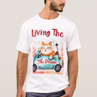 夢を生きる:小さな車で太った猫 – 気まぐれ Tシャツ
