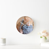 「夢を織り、一度にワンステッチ」 ラウンド壁時計 (ホーム)