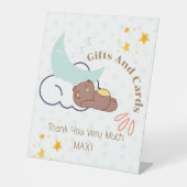 夢を見るベビークマ赤ちゃんシャワーのギフトとカード 台座サイン (正面)