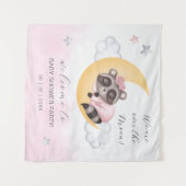 夢を見る月のアライグマの女の子の赤ちゃんシャワー タペストリー (正面(横))