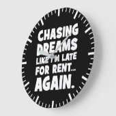 夢を追いかけてまた家賃を滞納するおもしろい。 ラージ壁時計 (傾斜)