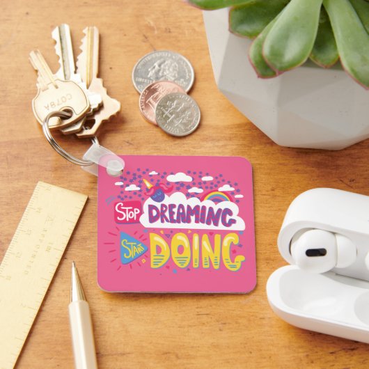 夢ストップを見て、ダークバイオレット金属の実行を開始 キーホルダー (デスク)