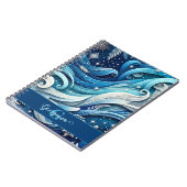 夢パーソナライズされたのような青と霜の降りた冬の渦巻き ノートブック (左側)