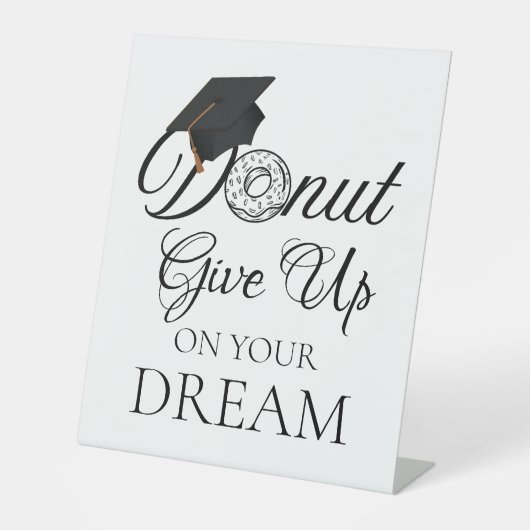 夢与えに出て卒業ドーナツ 台座サイン (正面)