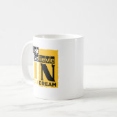 夢信じの中で コーヒーマグカップ (正面左)