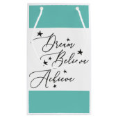 夢信じを達成する スモールペーパーバッグ (裏面)